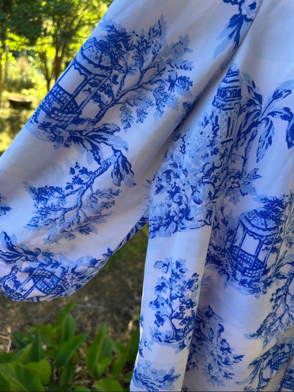 crown & ivy White Blouse with Blue Toile Print and Tassel Tie-Neck - Picture 5 of 7